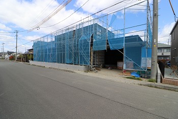 浴室の工事を進めています。