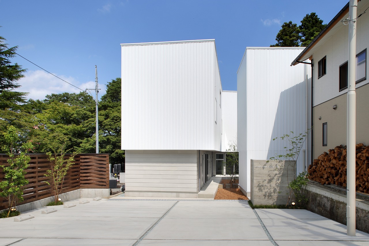 Tennis court aobamachi