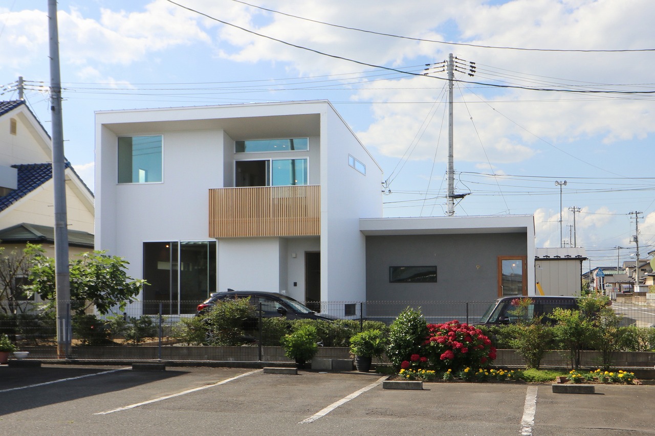 小さなお菓子屋さんのある家