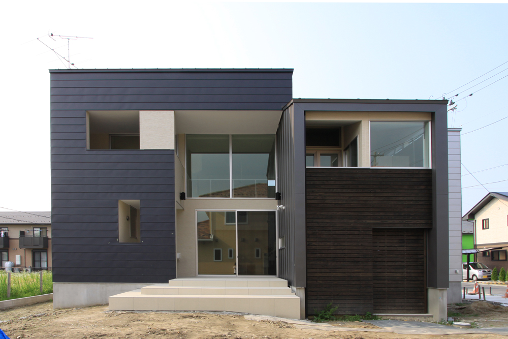 ガレージのあるリビングテラスハウス