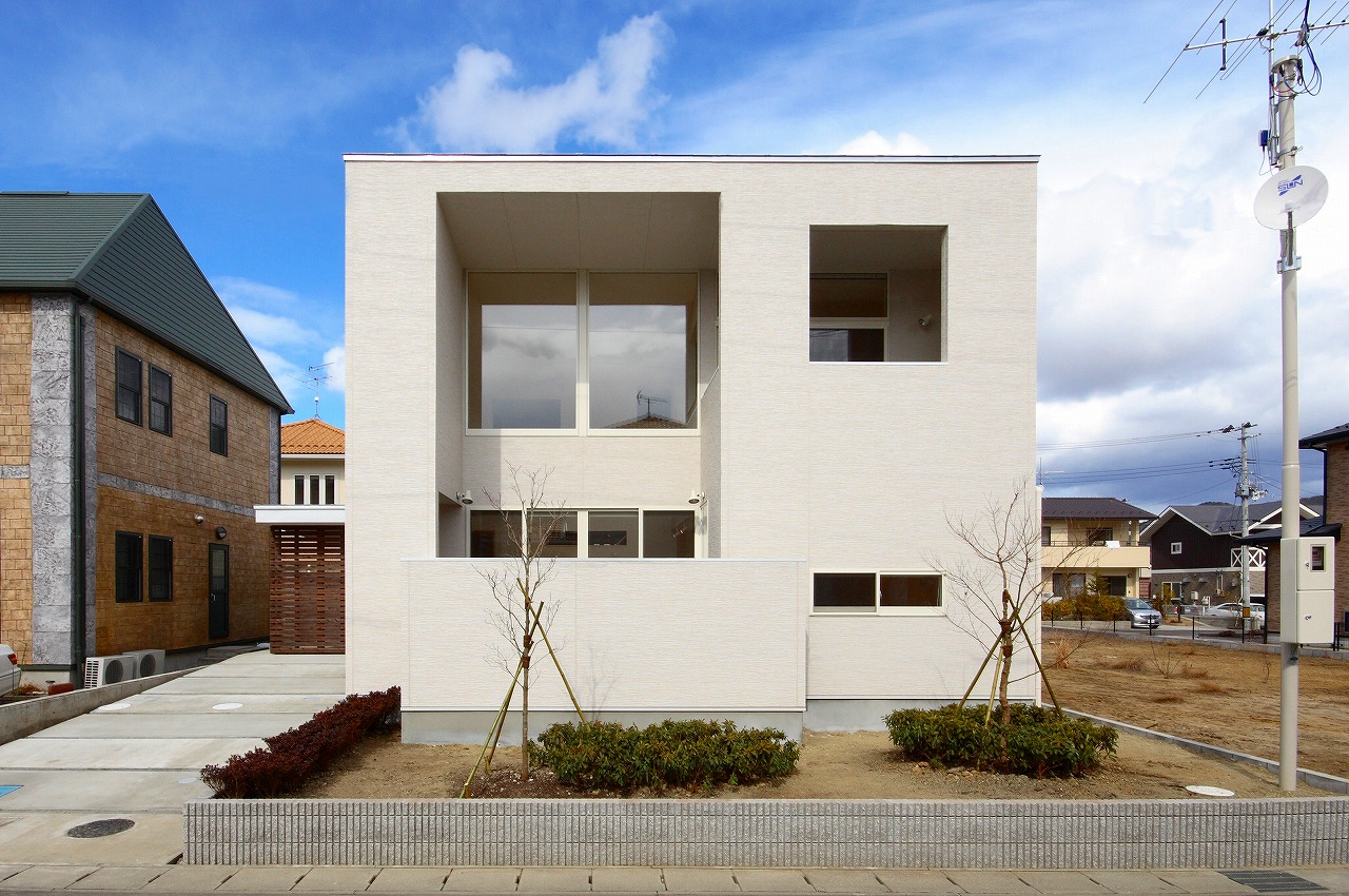 かくれんぼハウス