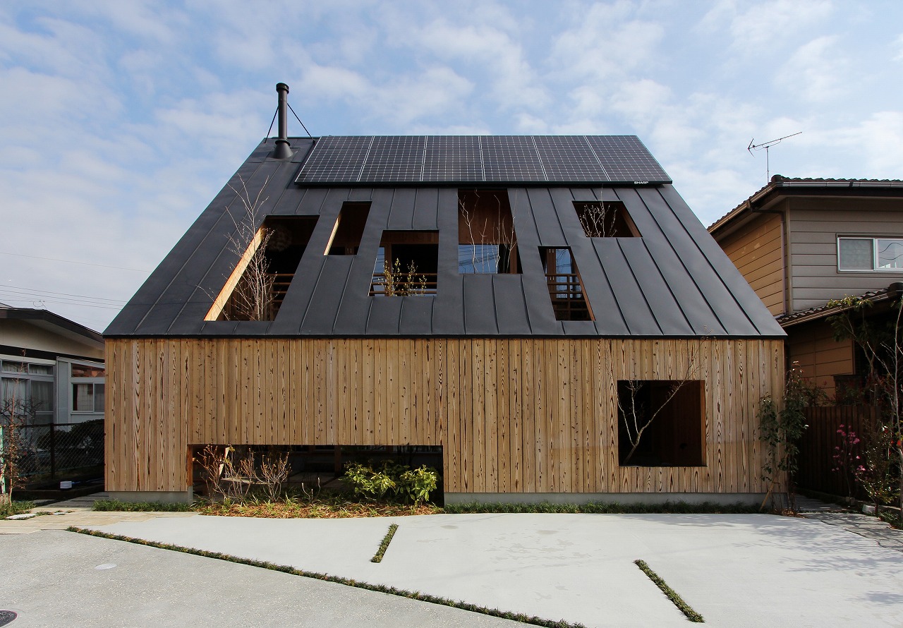 大屋根の実験住宅